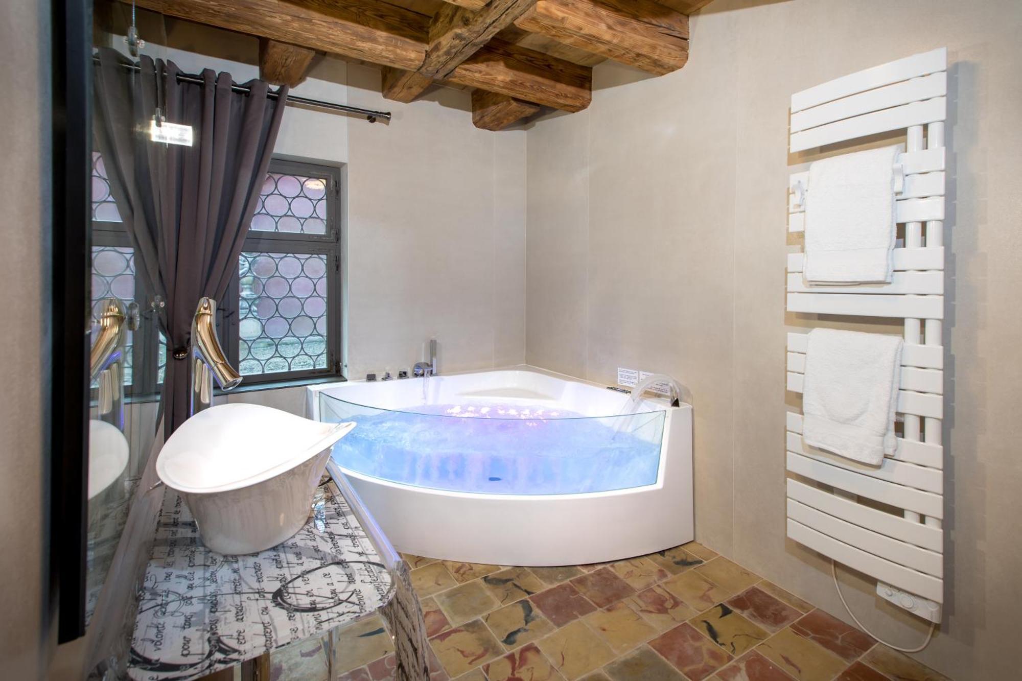 Le 1615 - Luxe Et Spa Colmar Exterior photo